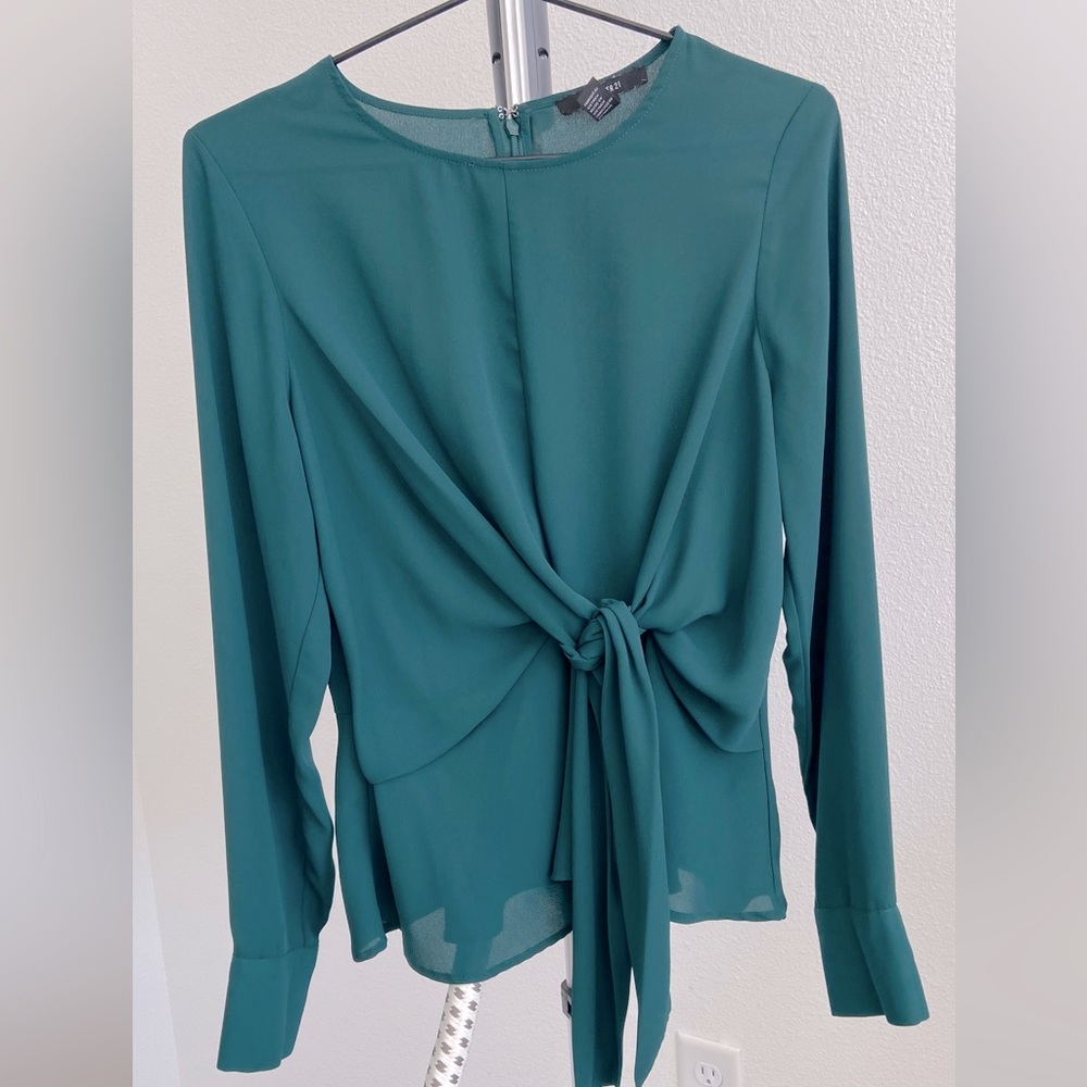 FOREVER 21 Emerald Green Chiffon Waist Tie Long Sleeve Blouse
